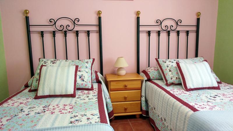 Apartamentos La Flor Сан-Мартин-де-Монкайо Экстерьер фото
