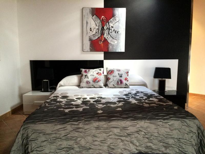Apartamentos La Flor Сан-Мартин-де-Монкайо Экстерьер фото